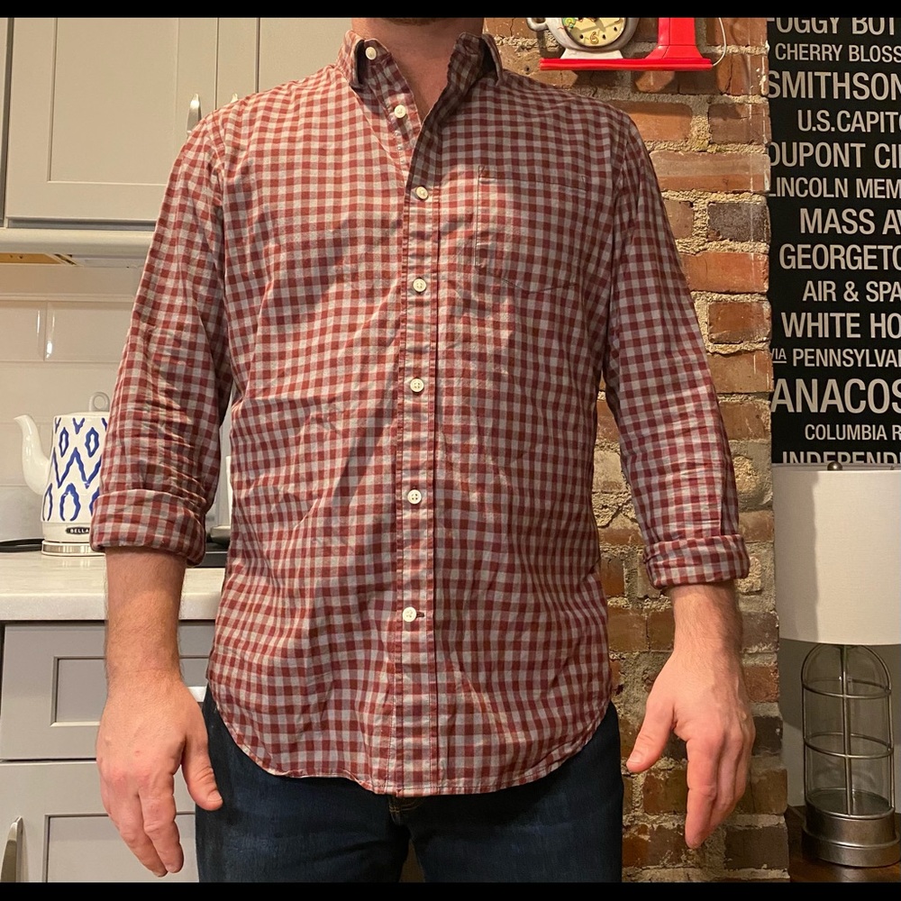 Banana republic maroon and grey button up